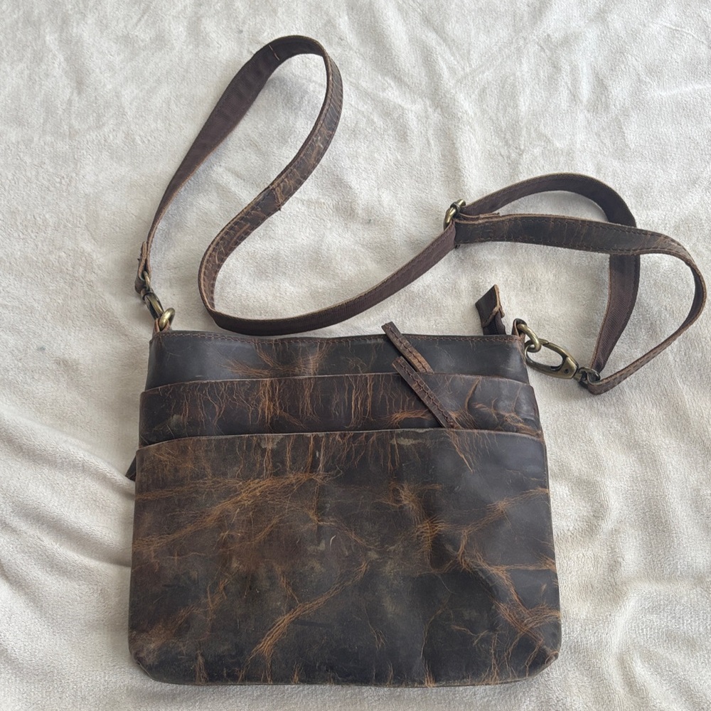 Elegant Brown Leather Crossbody Bag